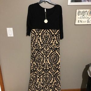 Pinkblush maternity maxi dress